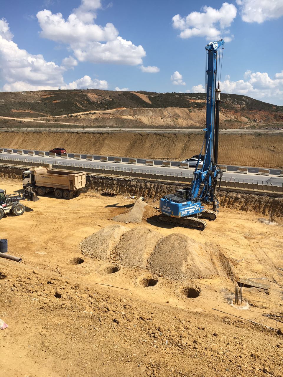 Ekskavatör Kazıcı Yükleyici 29 Ton